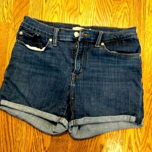 Levi’s Dark Wash Mid Length Jean Denim Short Size 29 Waist